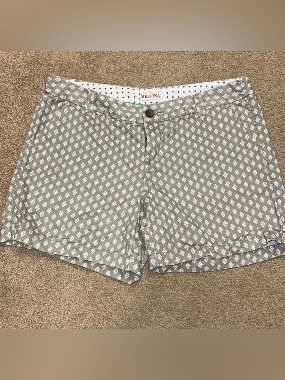 Merona - Women’s Size 6 Gray Pattern Shorts
